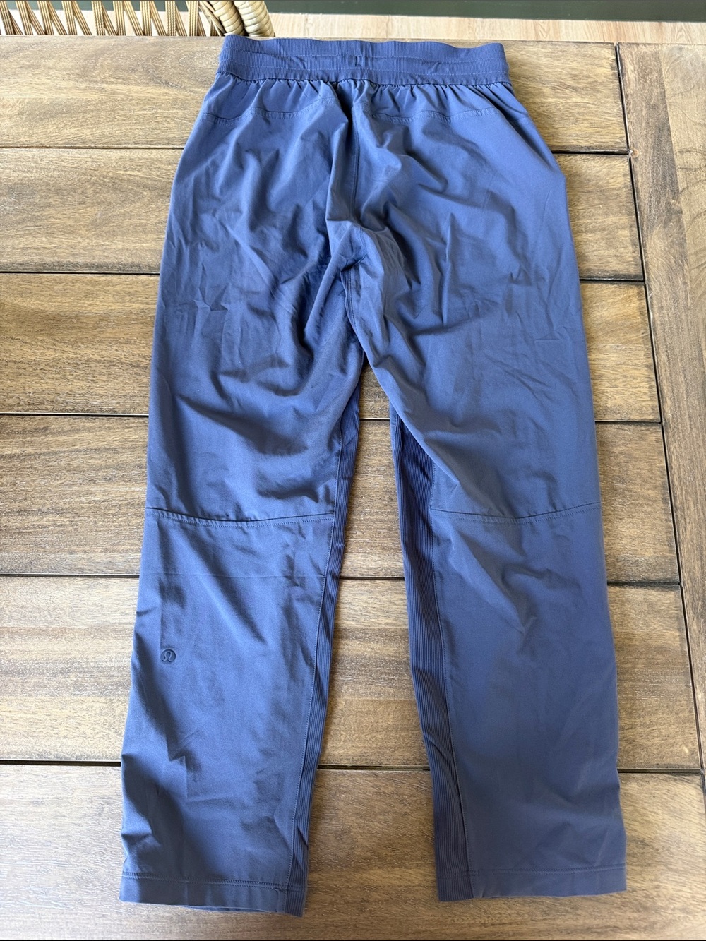 lululemon athletica Women’s Navy Blue Jogger Pants - Picture 2 of 2